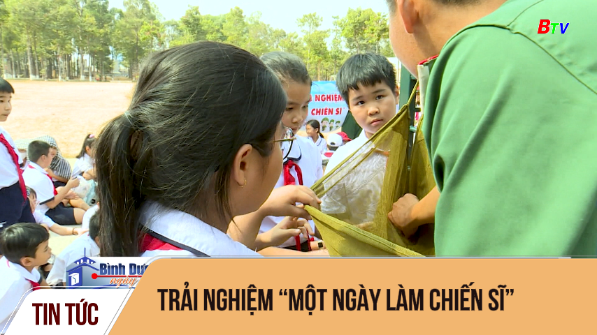 Trải nghiệm “một ngày làm chiến sĩ”