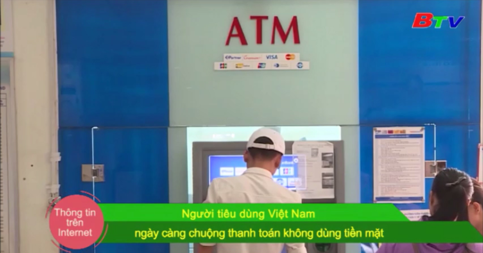 Người tiêu dùng Việt Nam ngày càng chuộng thanh toán không dùng tiền mặt
