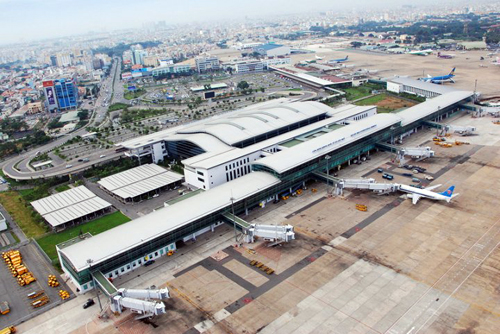 Khả thi hay không việc mở thêm cổng sân bay Tân Sơn Nhất?