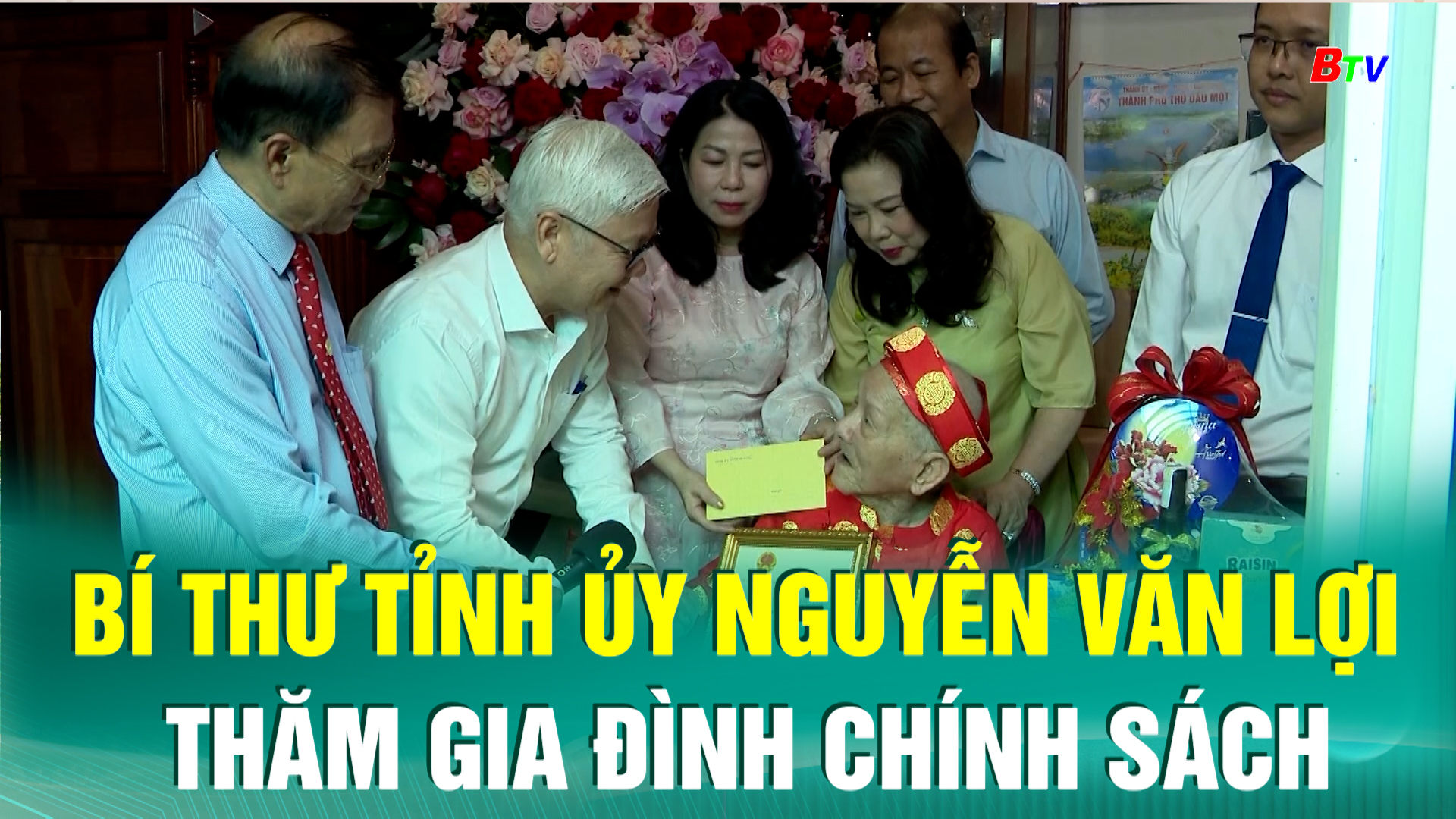 Bí thư Tỉnh ủy Nguyễn Văn Lợi thăm gia đình chính sách