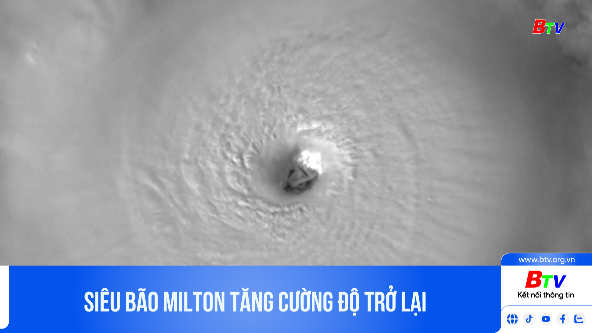 Siêu bão Milton tăng cường độ trở lại