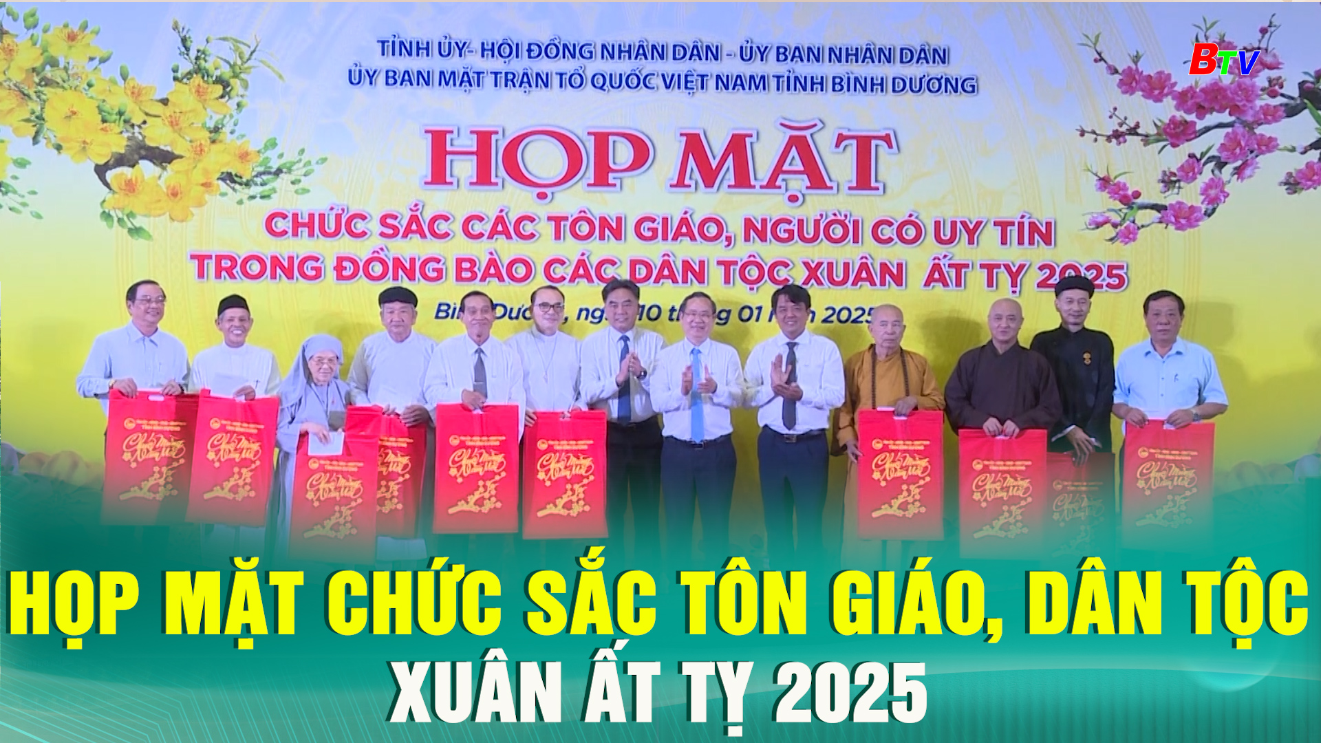 Họp mặt chức sắc tôn giáo, dân tộc xuân Ất Tỵ 2025