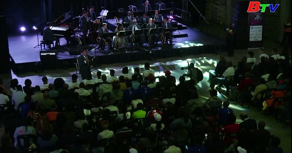 Truyền cảm hứng âm nhạc cho giới trẻ Nam Phi
