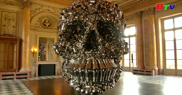 Nghệ sĩ Ấn Độ Subodh Gupta giới thiệu BST nghệ thuật độc đáo tại Pháp