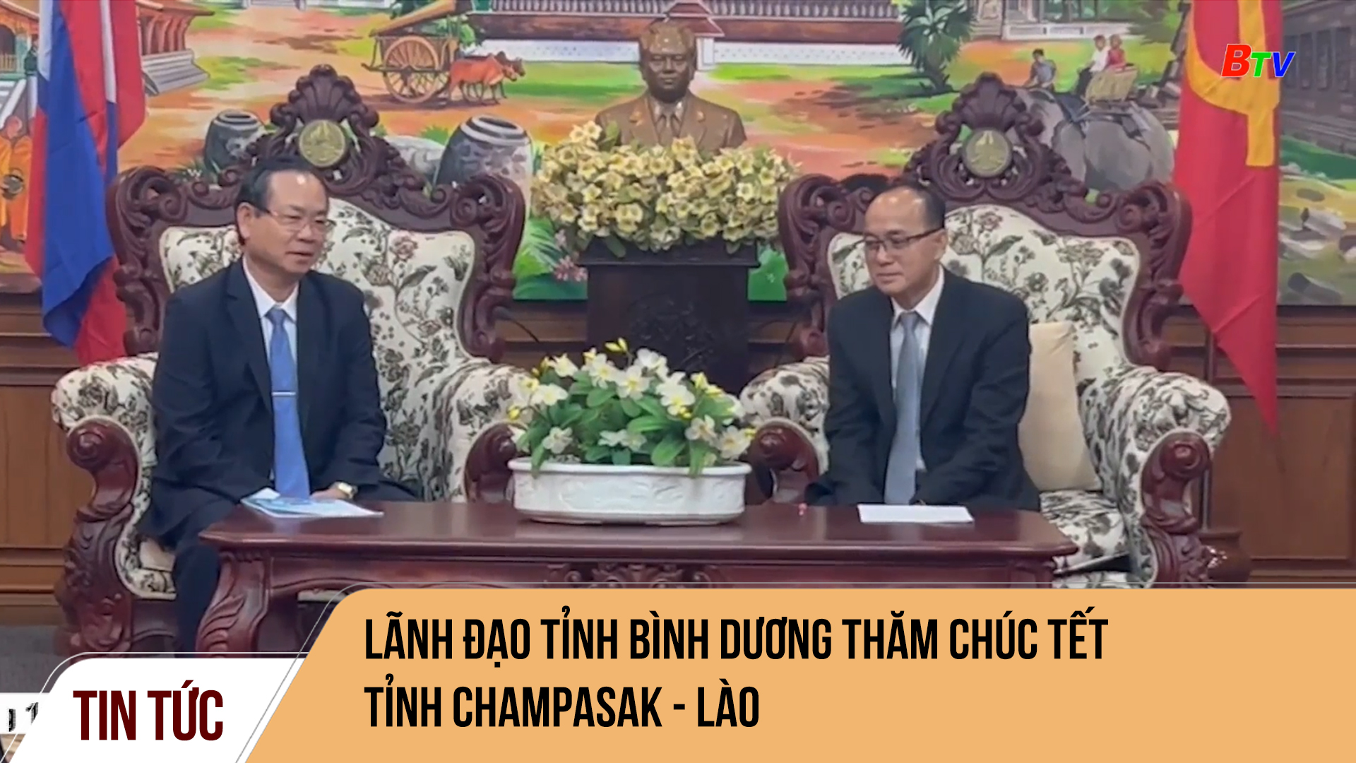 Lãnh đạo tỉnh Bình Dương thăm chúc Tết tỉnh Champasak - Lào