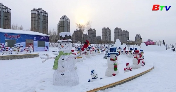 Màn trình diễn hơn 2000 người tuyết ở Trung Quốc