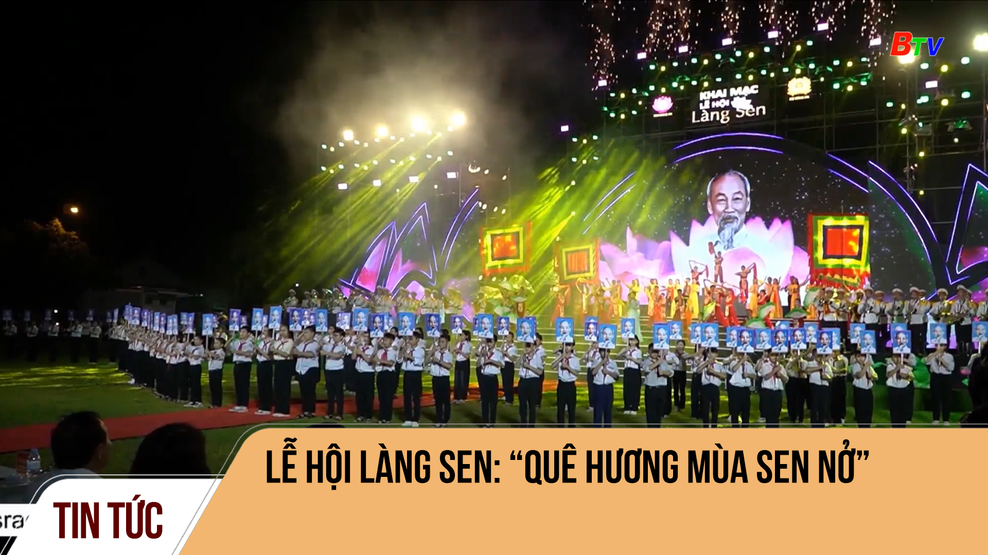 Lễ hội Làng Sen: “Quê hương mùa sen nở”