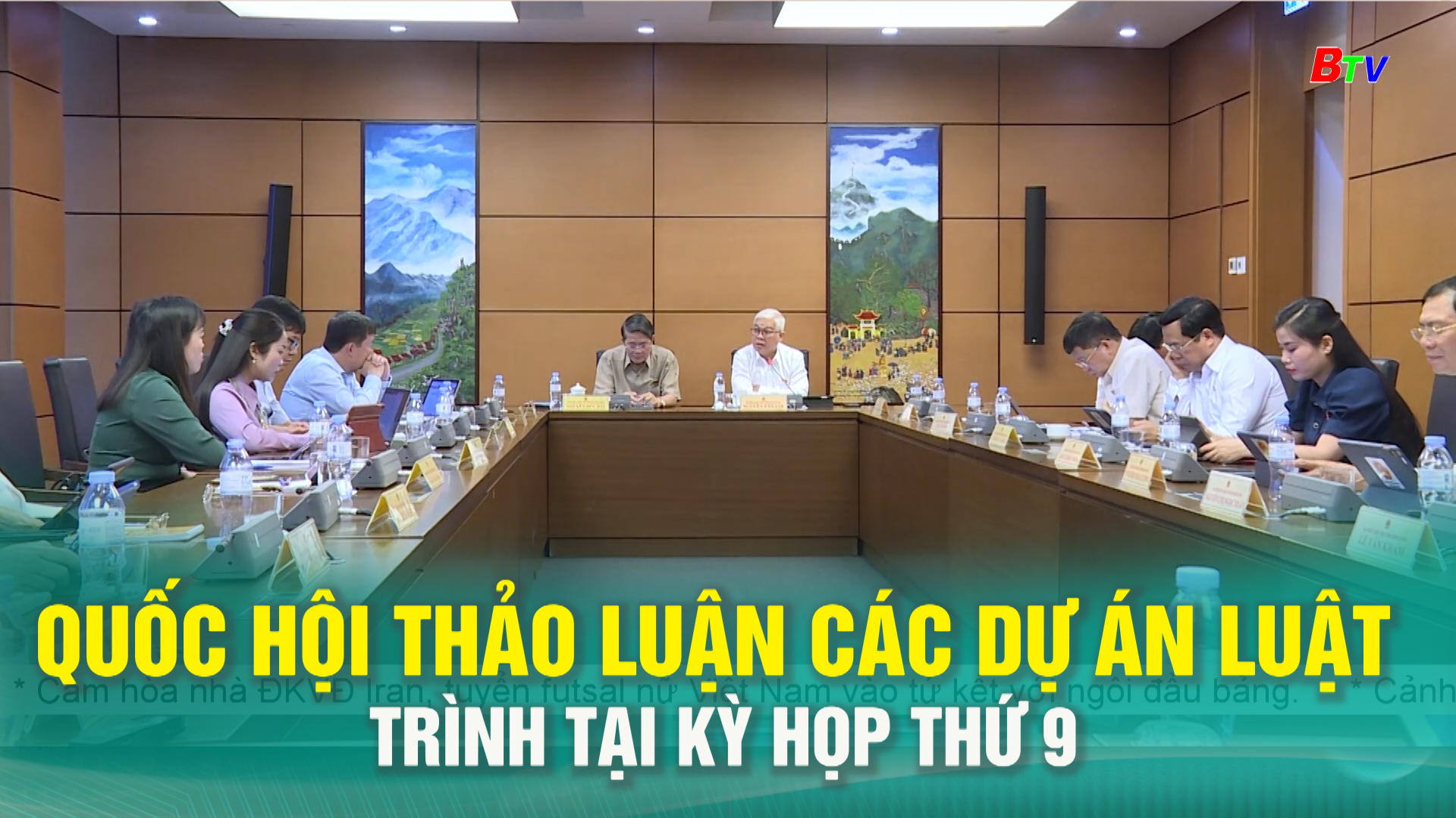 Quốc hội thảo luận các dự án Luật trình tại kỳ họp thứ 9