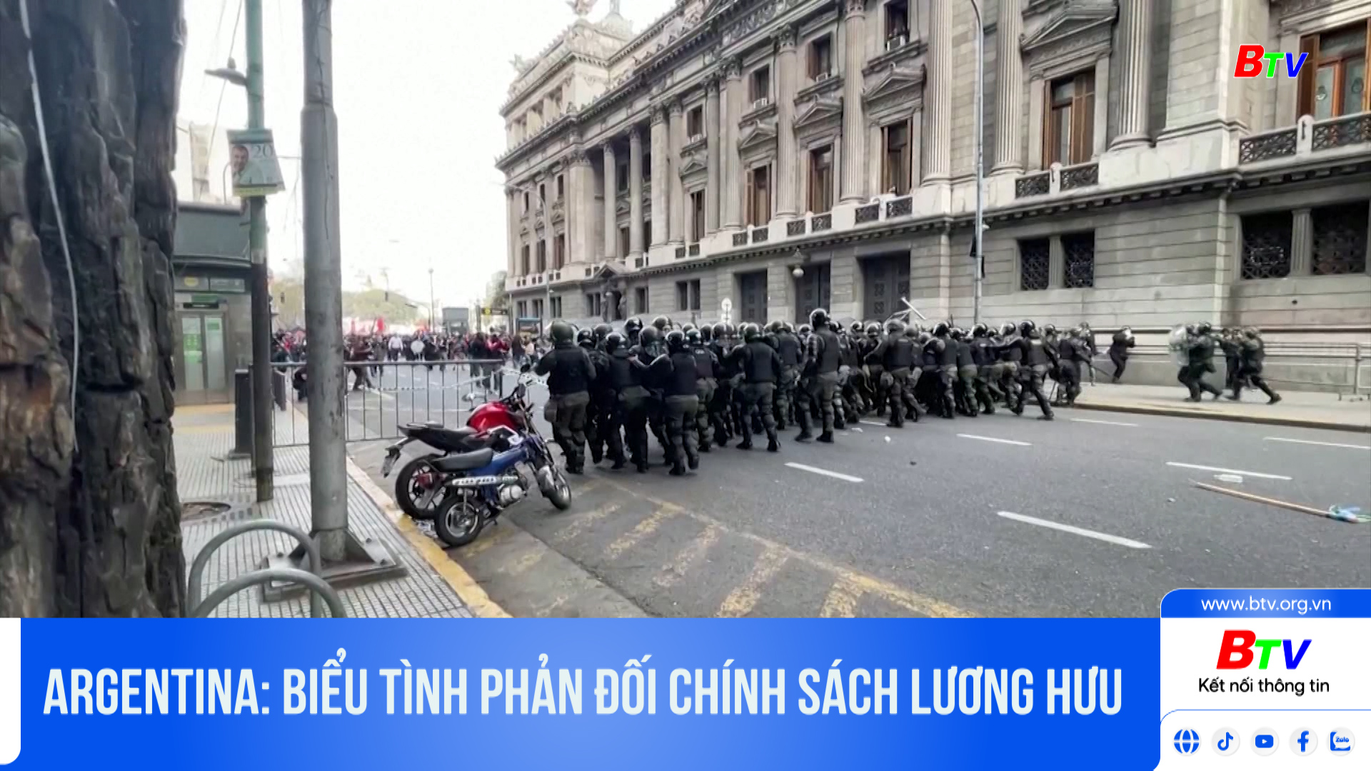 Argentina: Biểu tình phản đối chính sách lương hưu