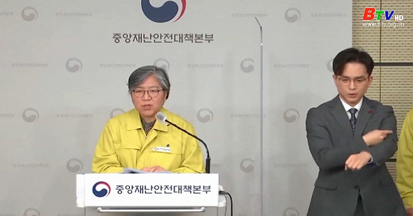 Hàn Quốc thay đổi chính sách đối phó với biến thể Omicron