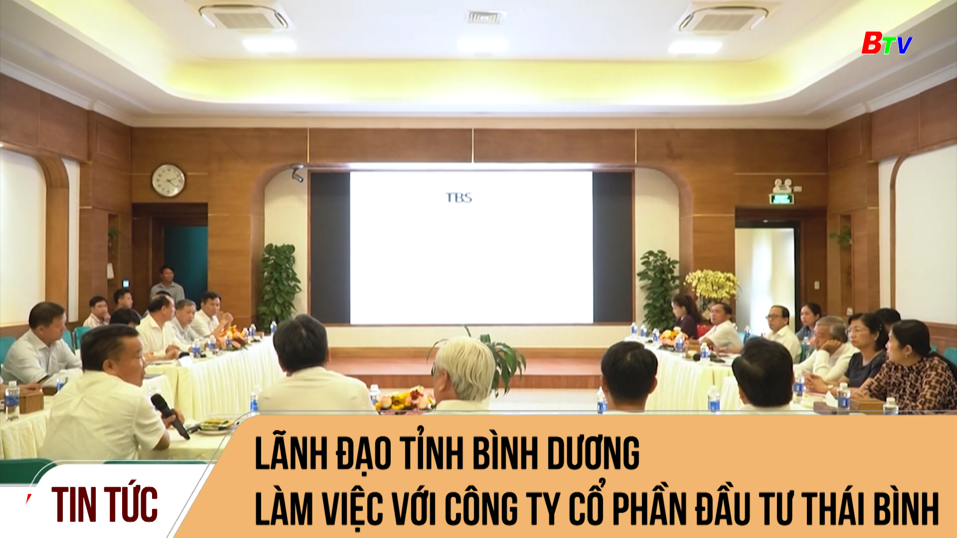 Lãnh đạo tỉnh Bình Dương làm việc với Công ty Cổ phần đầu tư Thái Bình