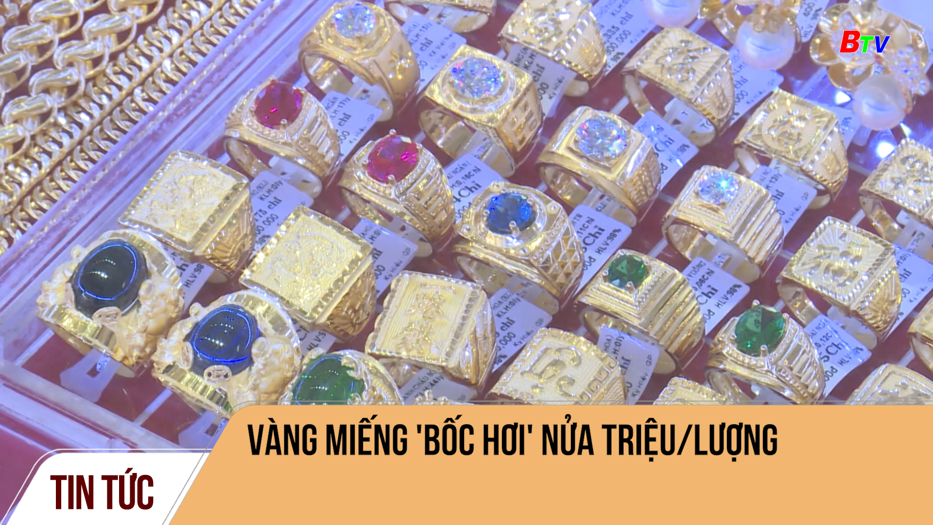 Vàng miếng 'bốc hơi' nửa triệu/lượng