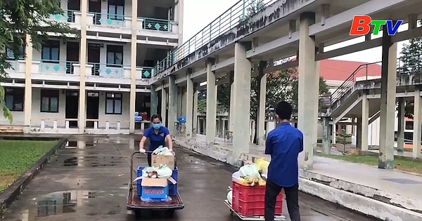 Tình nguyện trong khu cách ly