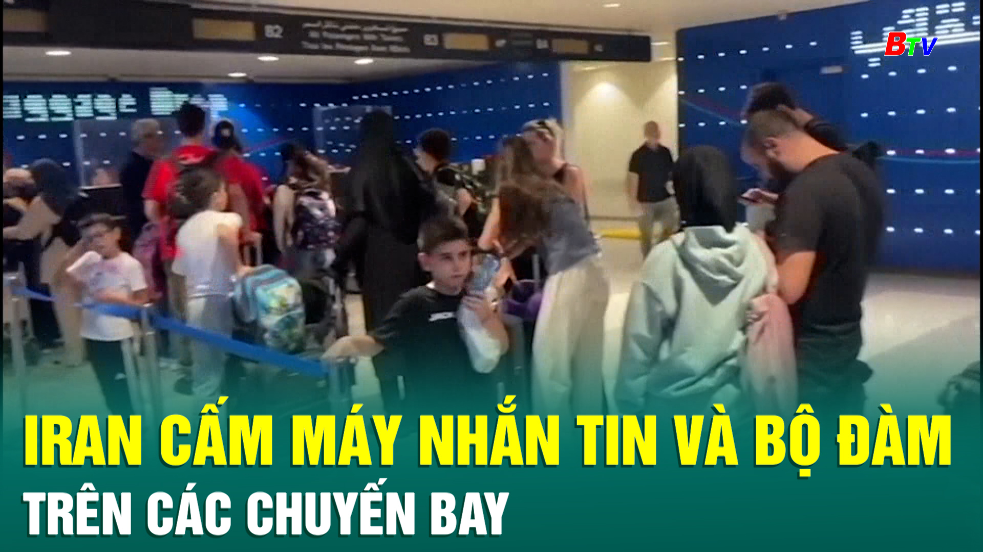 Iran cấm máy nhắn tin và bộ đàm trên các chuyến bay