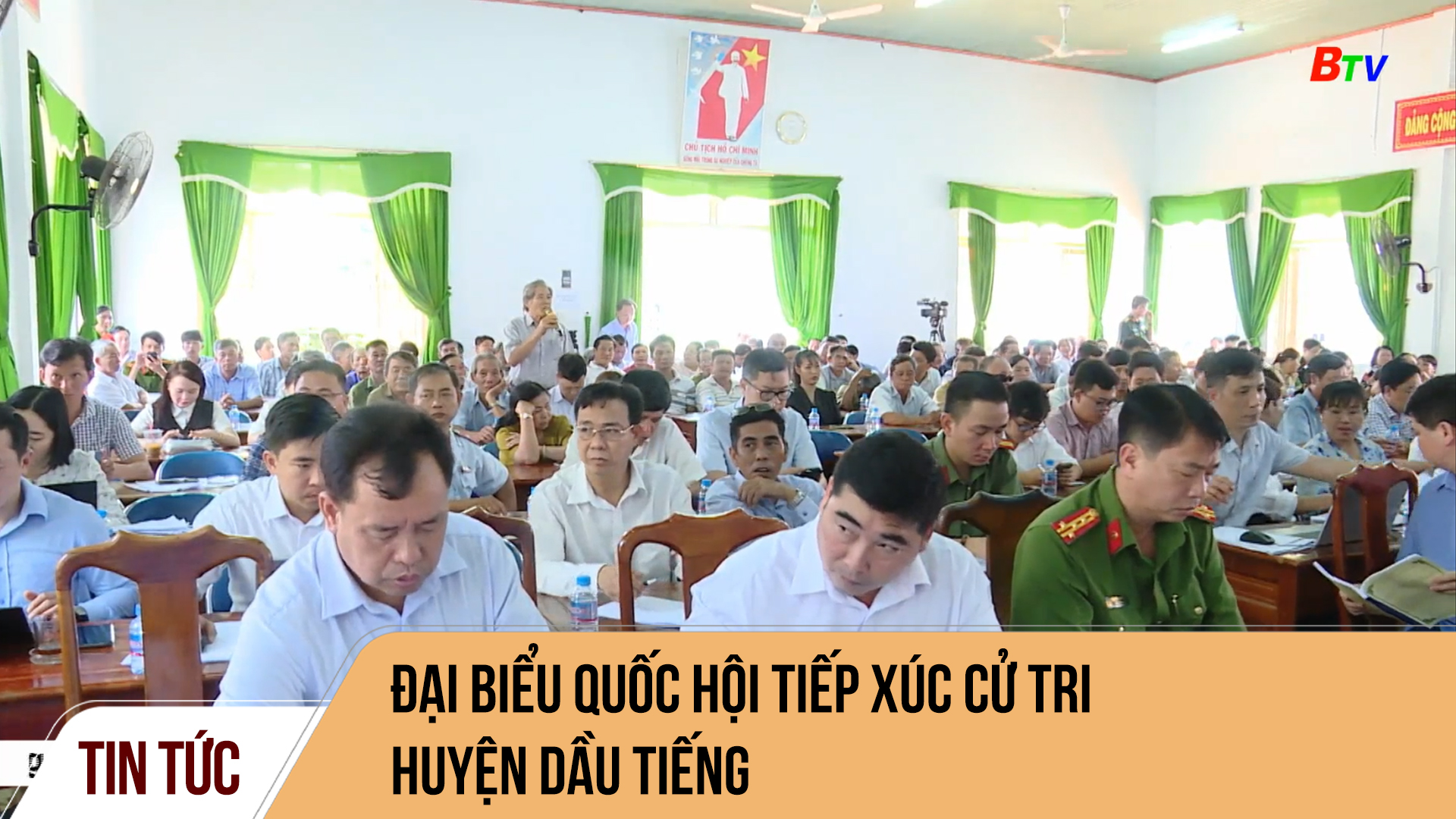 Đại biểu Quốc hội tiếp xúc cử tri huyện Dầu Tiếng