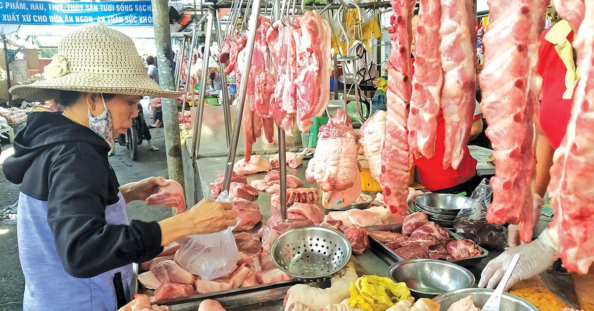 Tiêu thụ thịt lợn tại TP.HCM giảm đáng kể