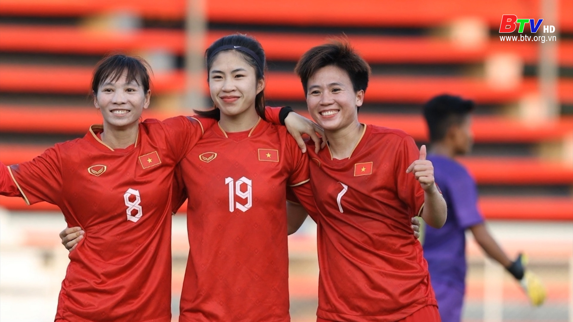 ĐT nữ Việt Nam nhận tiền thưởng từ FIFA