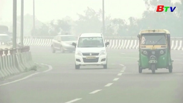 Thủ đô Ấn Độ tiếp tục chìm trong khói mù ô nhiễm