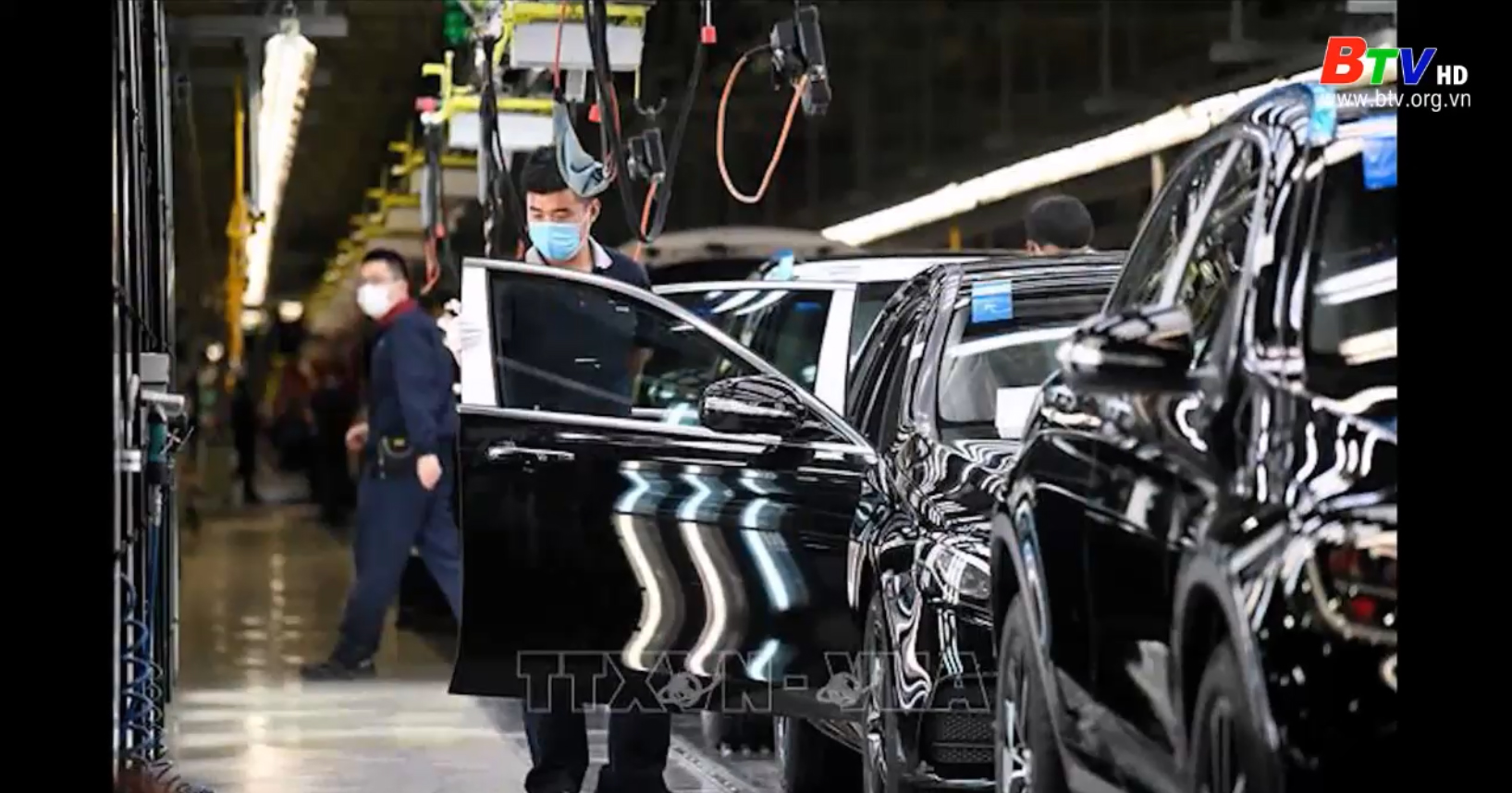 Trung Quốc: Mercedes-Benz thu hồi hơn 10.000 xe hơi nhập khẩu