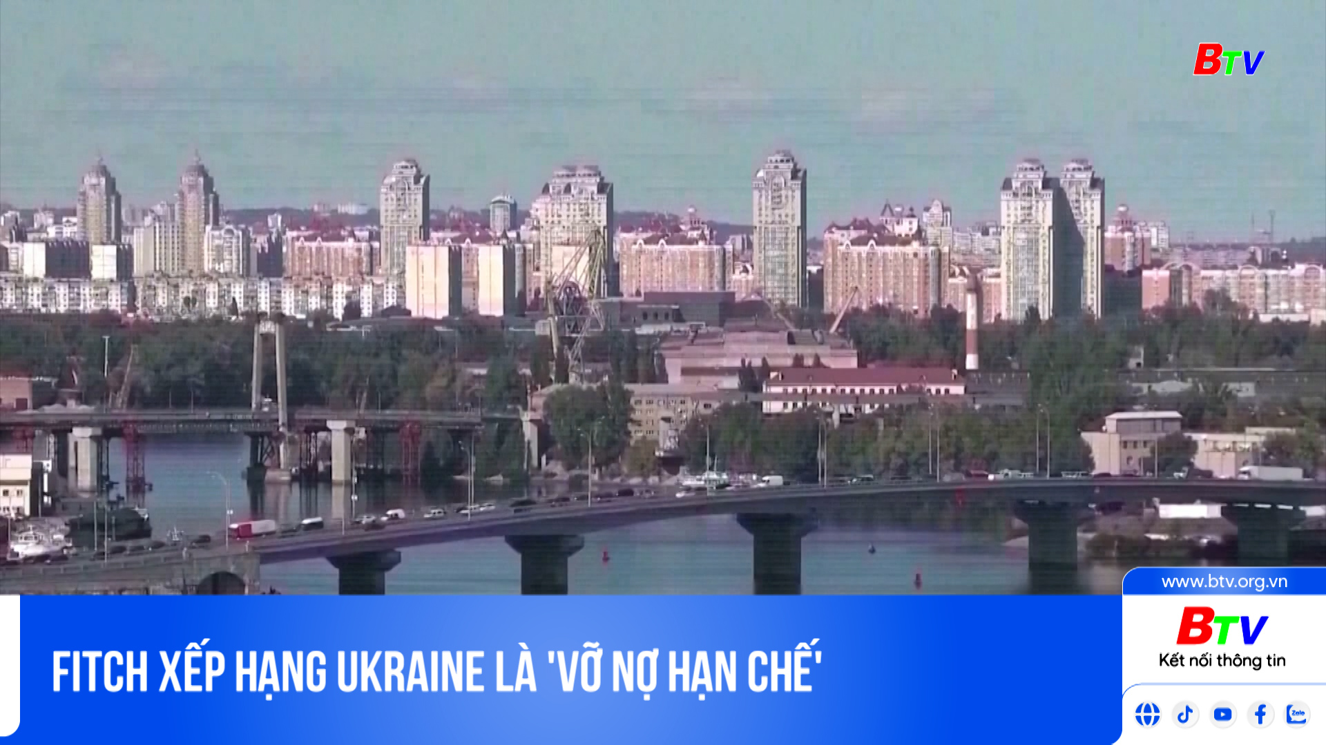 Fitch xếp hạng Ukraine là 'Vỡ nợ hạn chế'