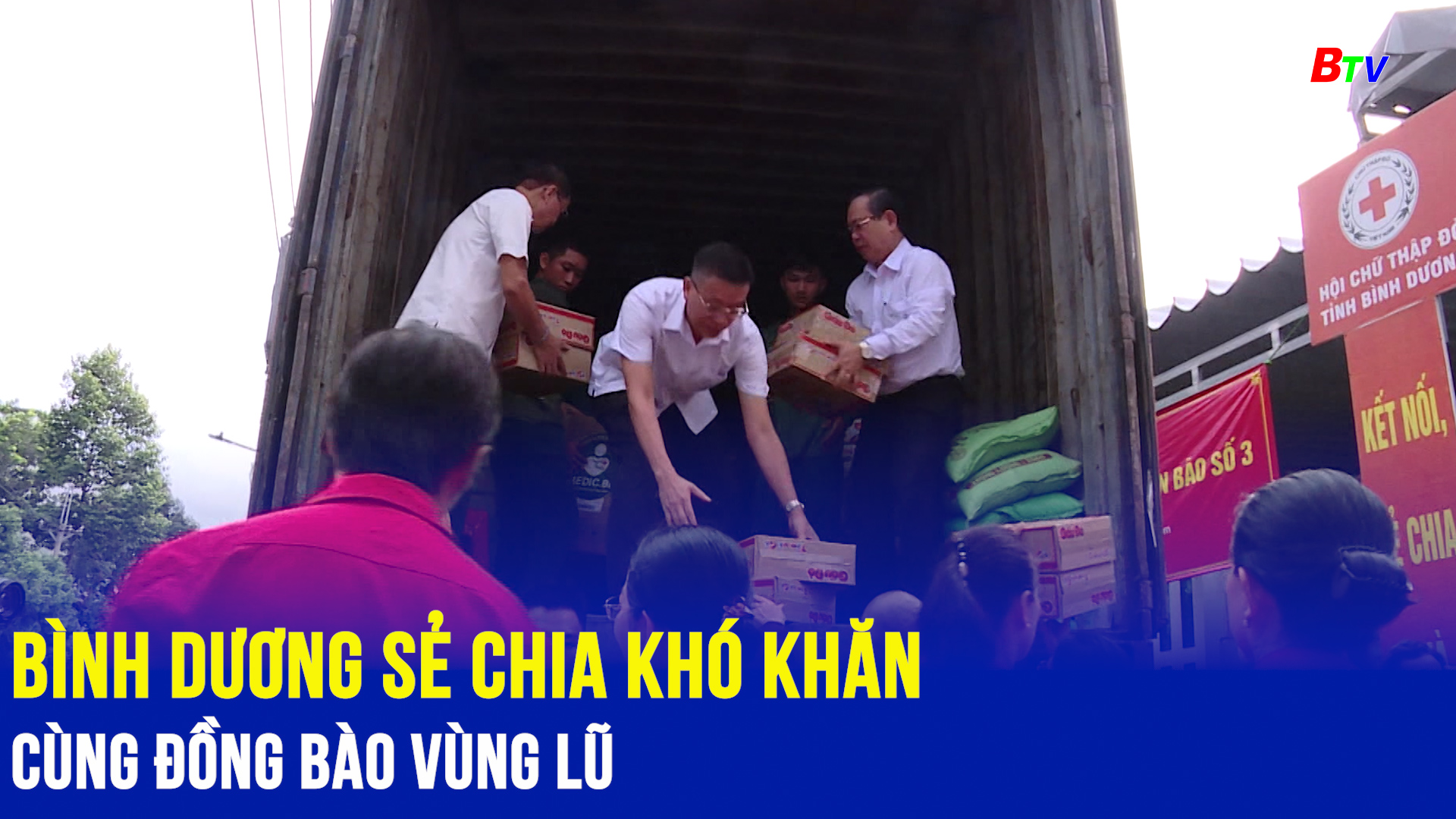 Bình Dương sẻ chia khó khăn cùng đồng bào vùng lũ