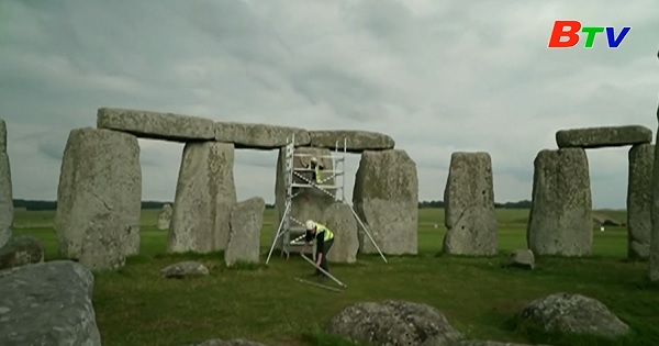 Anh – Bảo tồn công trình vòng tròn đá Stonehenge