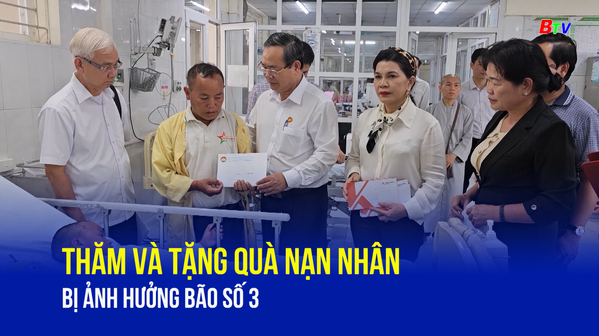 Thăm và tặng quà nạn nhân bị ảnh hưởng bão số 3