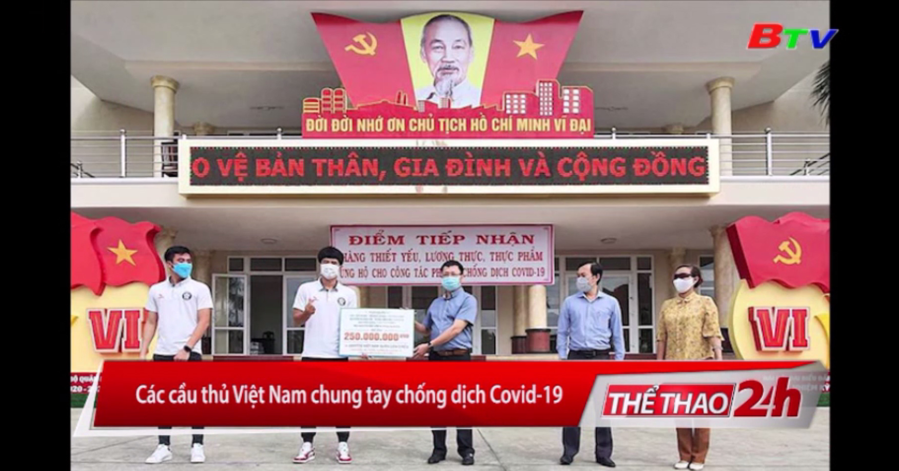 Các cầu thủ Việt Nam chung tay chống dịch Covid-19