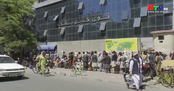 Chính quyền Taliban đối mặt với cuộc khủng hoảng tài chính
