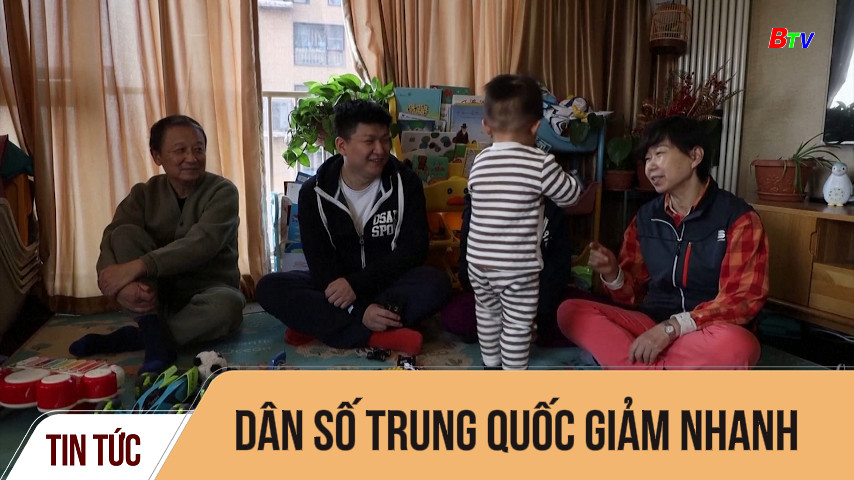 Dân số Trung Quốc giảm nhanh