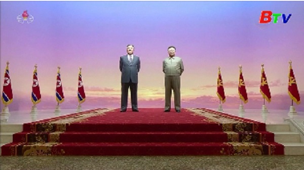  Nhà lãnh đạo Triều Tiên viếng cung Thái dương Kumsusan