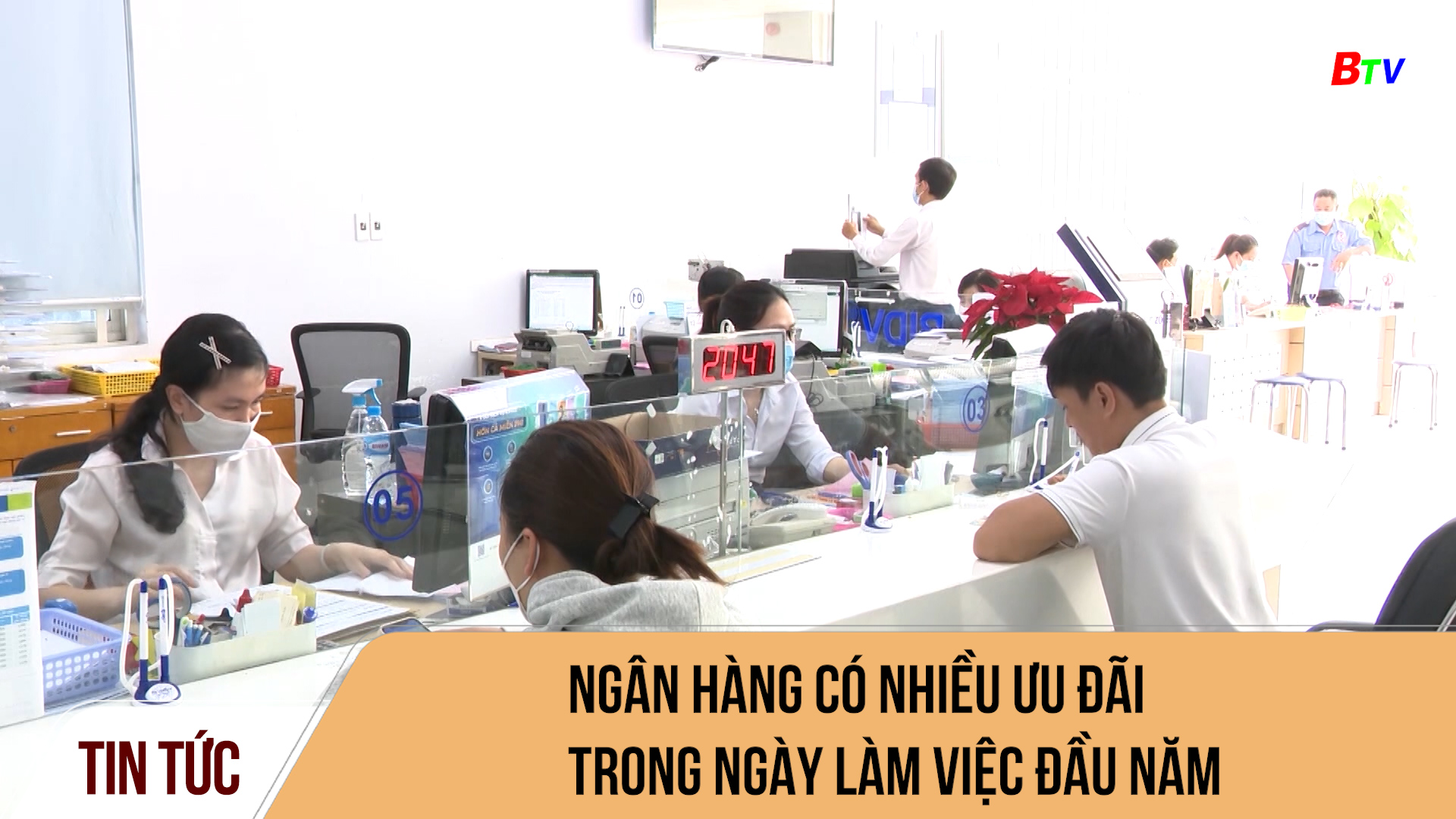 Ngân hàng có nhiều ưu đãi trong ngày làm việc đầu năm