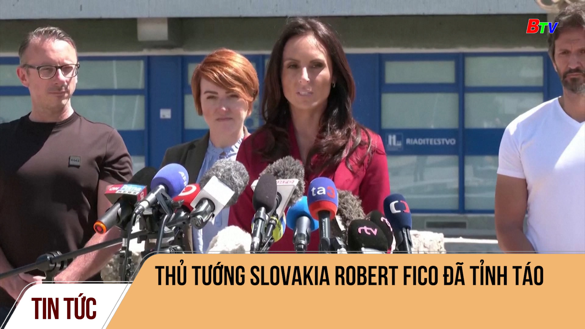 Thủ tướng Slovakia Robert Fico đã tỉnh táo