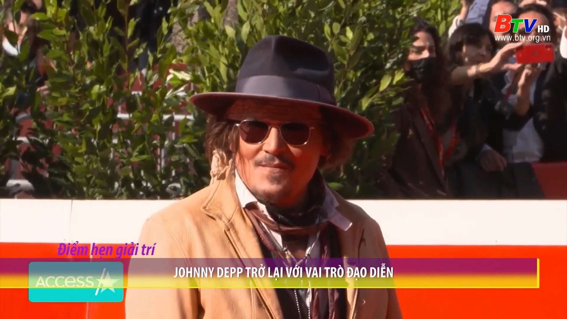 Johnny Depp trở lại với vai trò đạo diễn