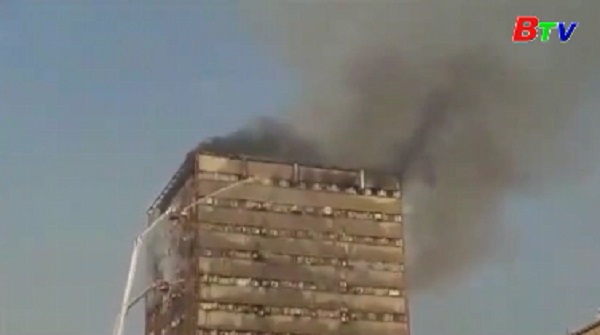 Hơn 20 lính cứu hỏa thiệt mạng trong vụ sập nhà cao tầng ở Iran