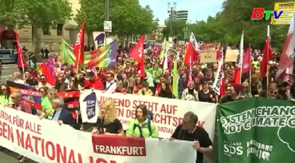 Tuần hành quy mô lớn ở Đức phản đối chủ nghĩa dân tộc trước thềm bầu cử EP