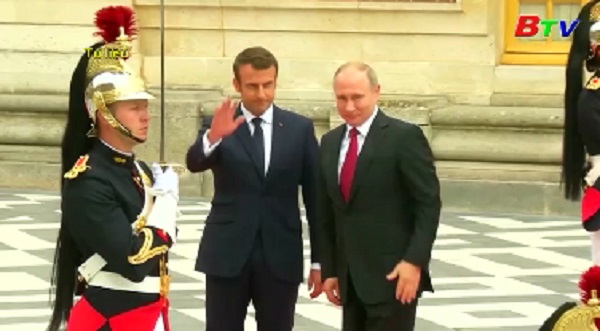 Tổng thống Nga thăm chính thức Pháp