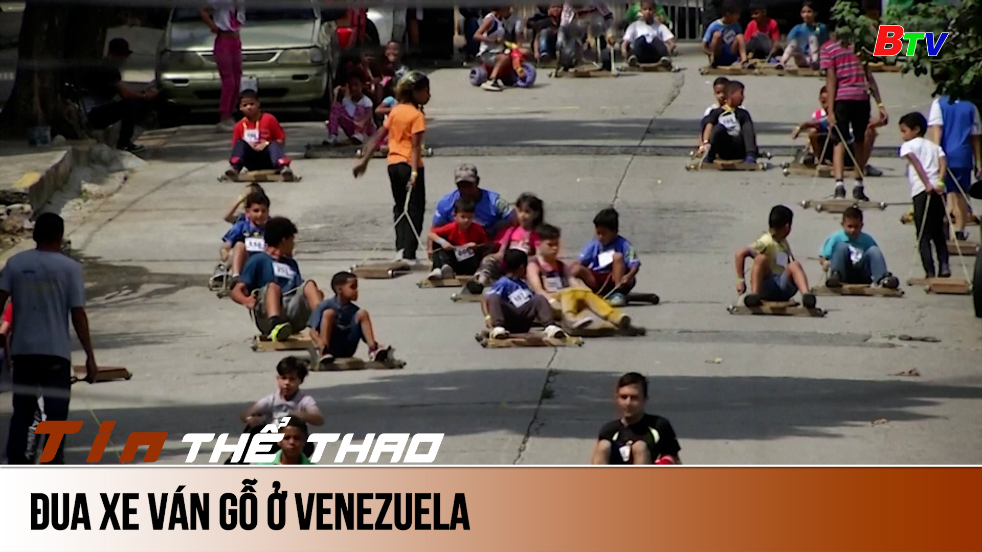 Đua xe ván gỗ ở Venezuela | Tin Thể thao 24h
