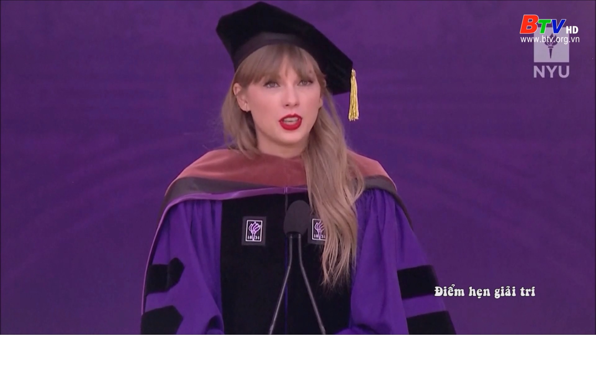 Ca sĩ Taylor Swift được trao bằng tiến sĩ Mỹ thuật danh dự của Đại học New York
