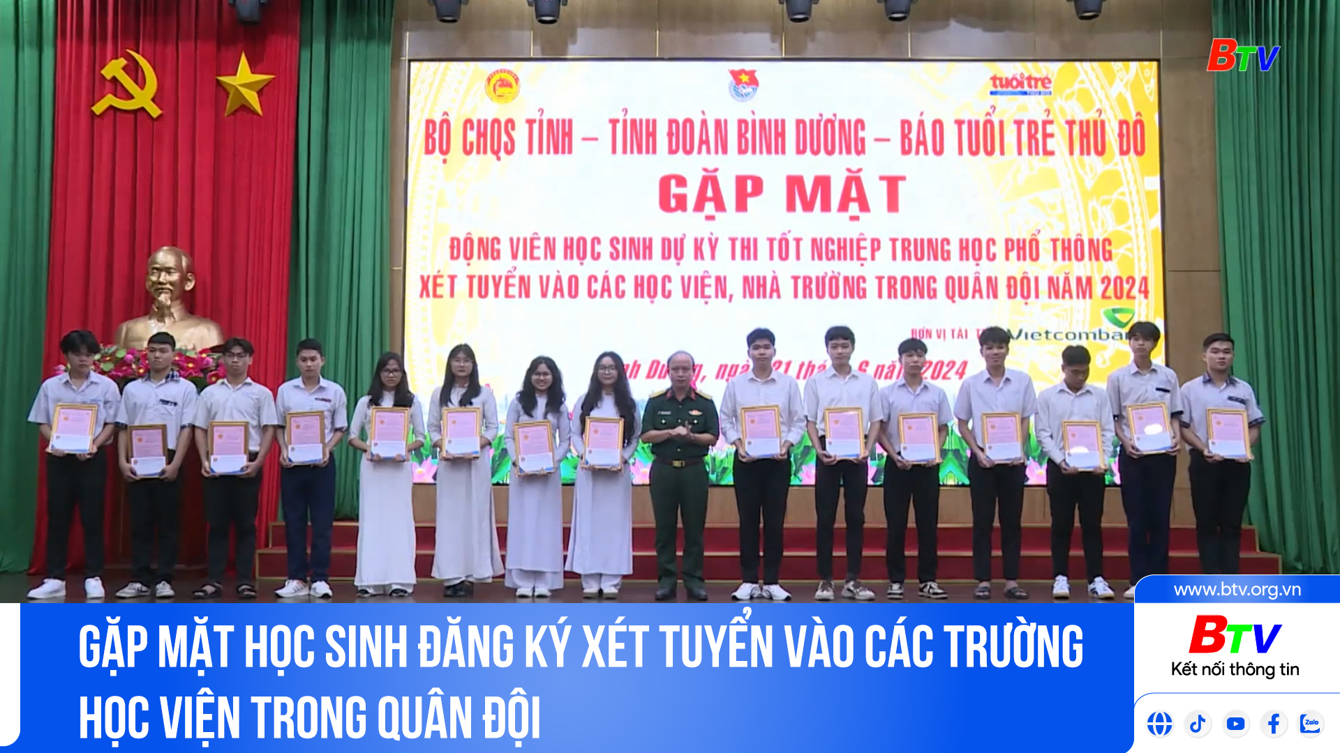 Gặp mặt học sinh đăng ký xét tuyển vào các trường học viện trong Quân đội