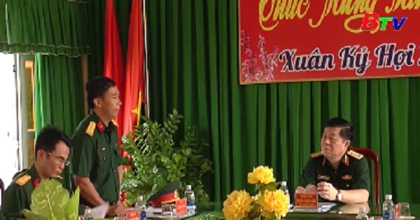 Tổng cục chính trị Quân đội Nhân dân Việt Nam kiểm tra và chúc tết Trung đoàn 3 (Sư đoàn 9)