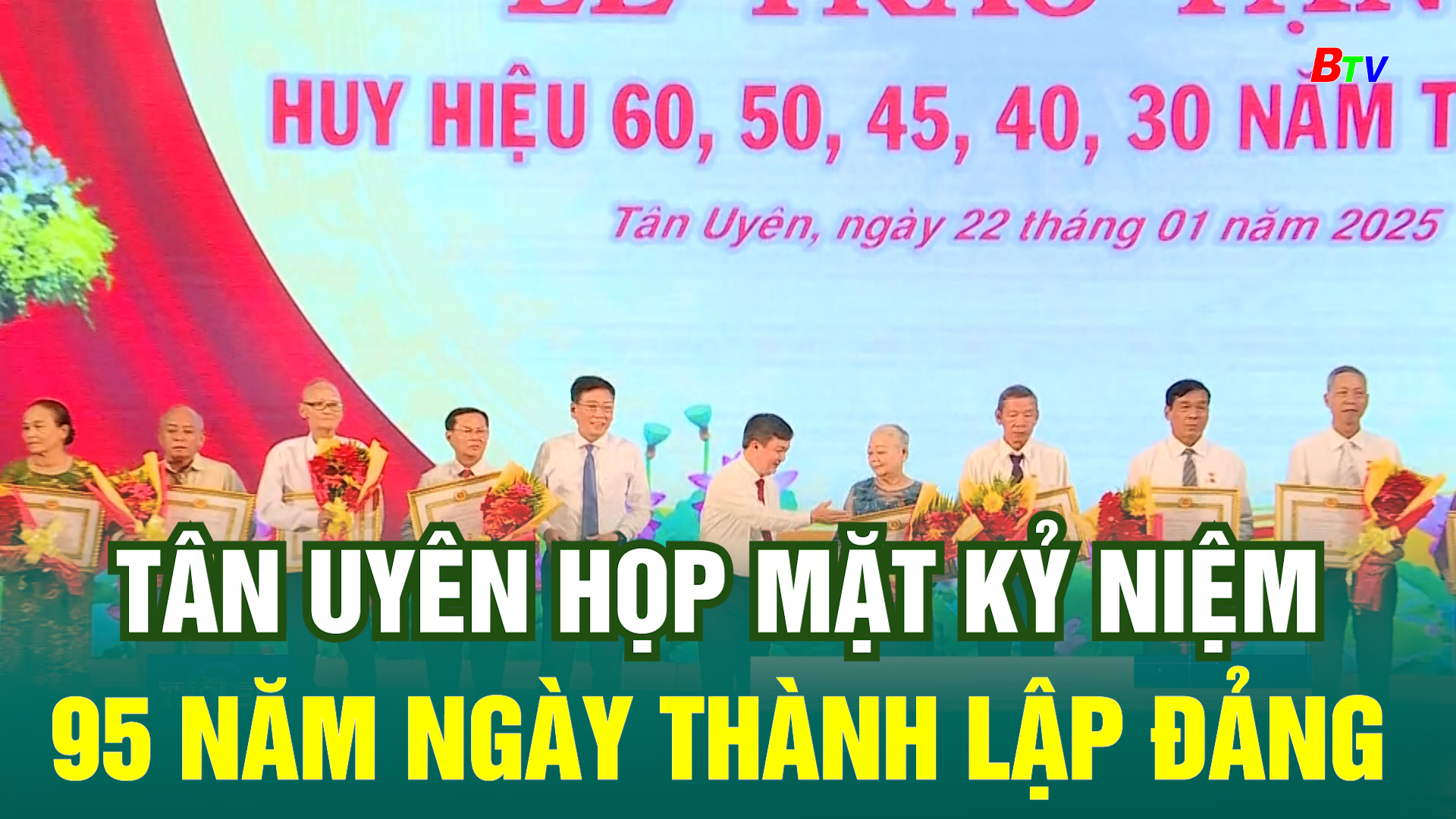 Tân Uyên họp mặt kỷ niệm 95 năm Ngày thành lập Đảng  