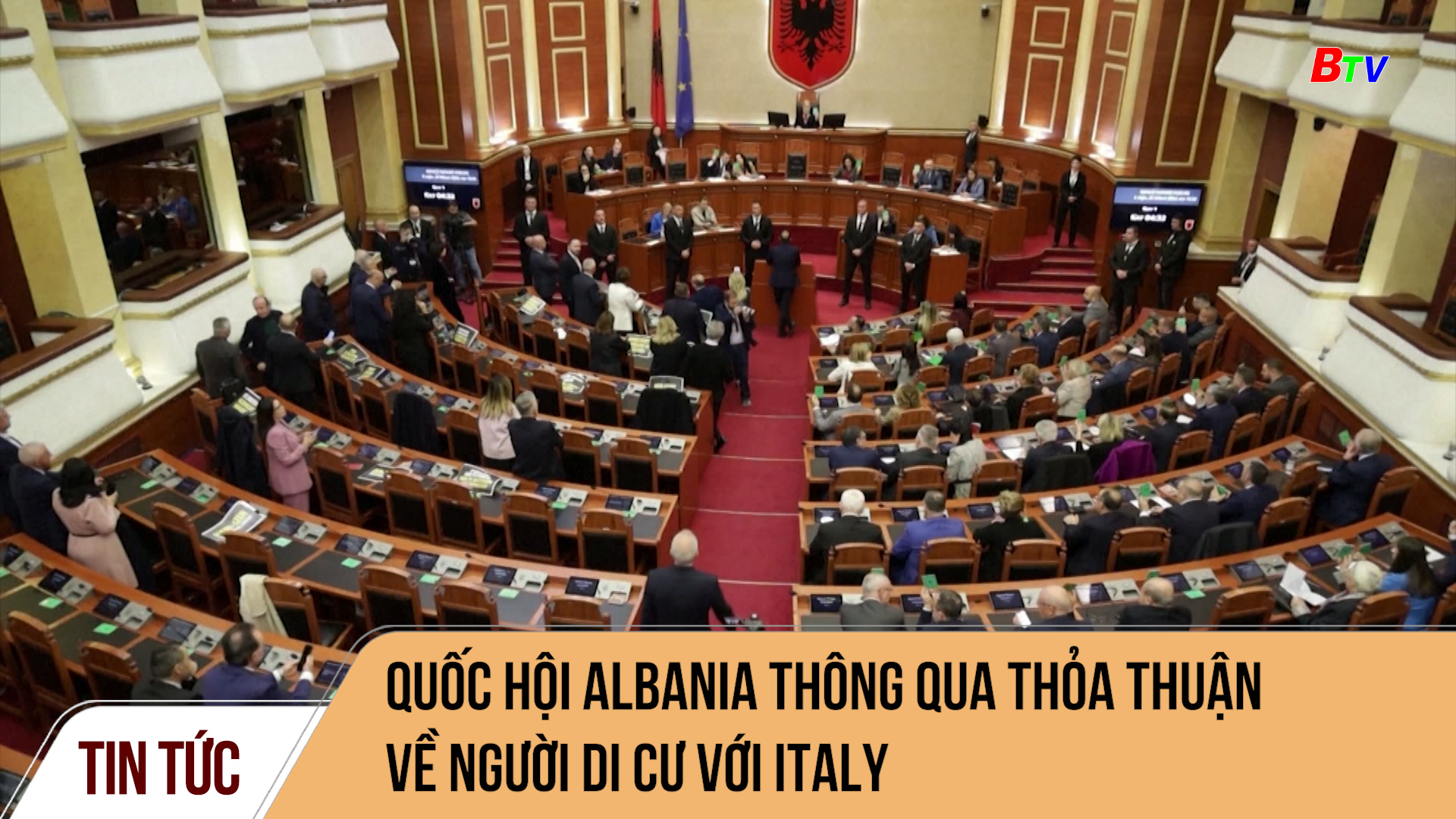 Quốc hội Albania thông qua thỏa thuận về người di cư với Italy