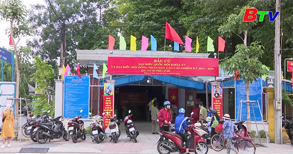 Cử tri tạm trú Thuận An tích cực tham gia bầu cử