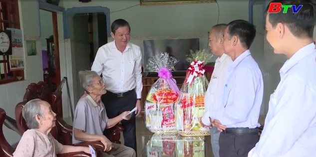 Lãnh đạo tỉnh thăm gia đình chính sách huyện Bắc Tân Uyên