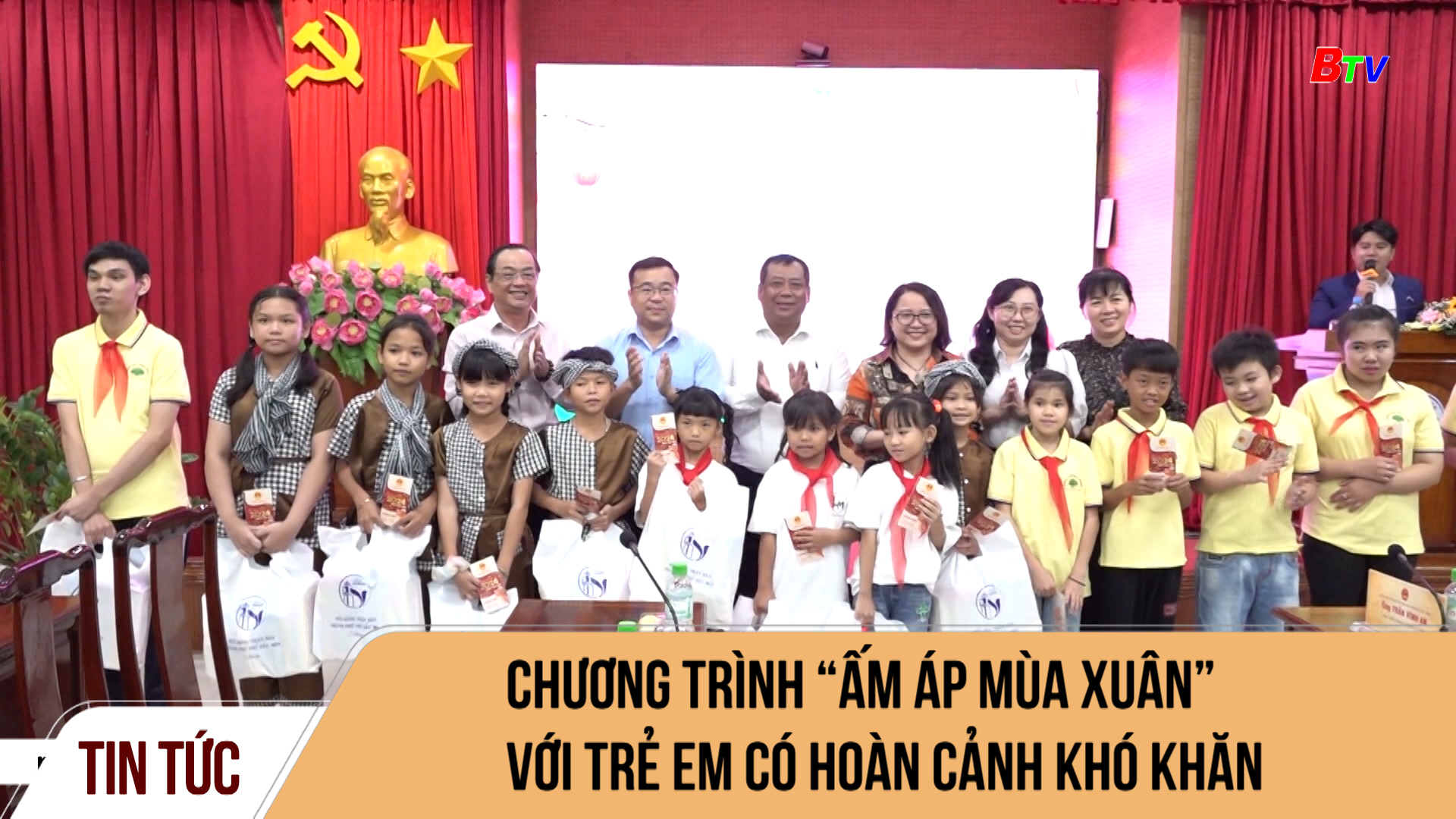 Chương trình “ấm áp mùa Xuân” với trẻ em có hoàn cảnh khó khăn