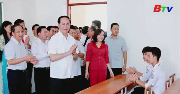 Trường THPT Kim Sơn B nhớ Chủ tịch nước Trần Đại Quang