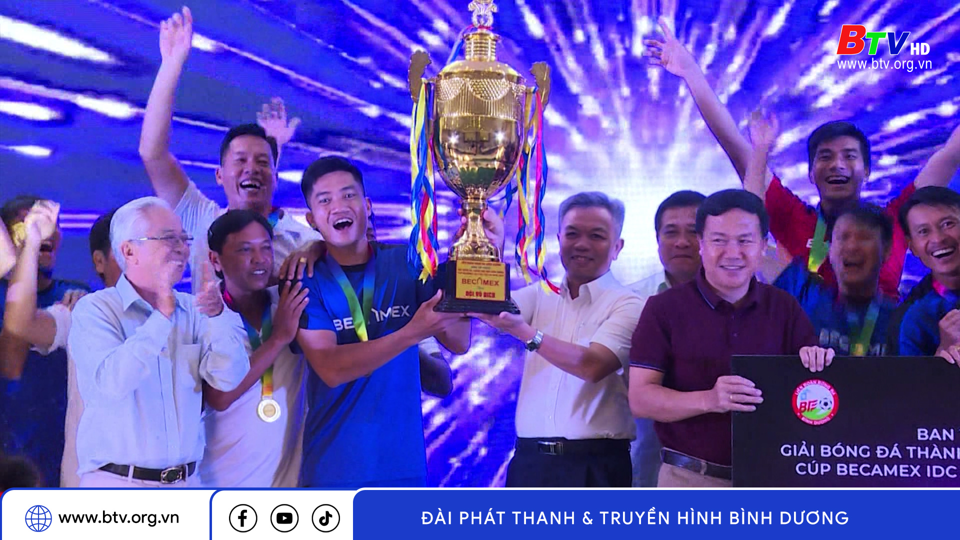 Út Du TPK vô địch giải bóng đá thành phố mới Bình Dương Cúp Becamex IDC 2023