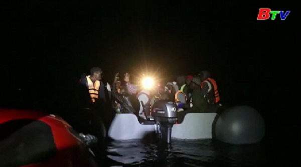 Libya giải cứu 383 người trên biển