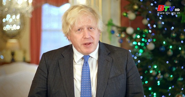 Thủ tướng Anh kêu gọi người dân tiêm ngừa